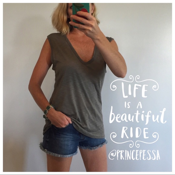 Promesa Tops - Olive Short Sleeve Top